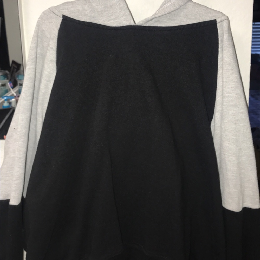 tilly’s sweatshirt